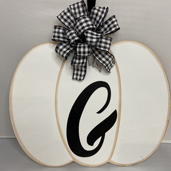 Pumpkin G Monogram Door Hanger - Picture 4 of 4